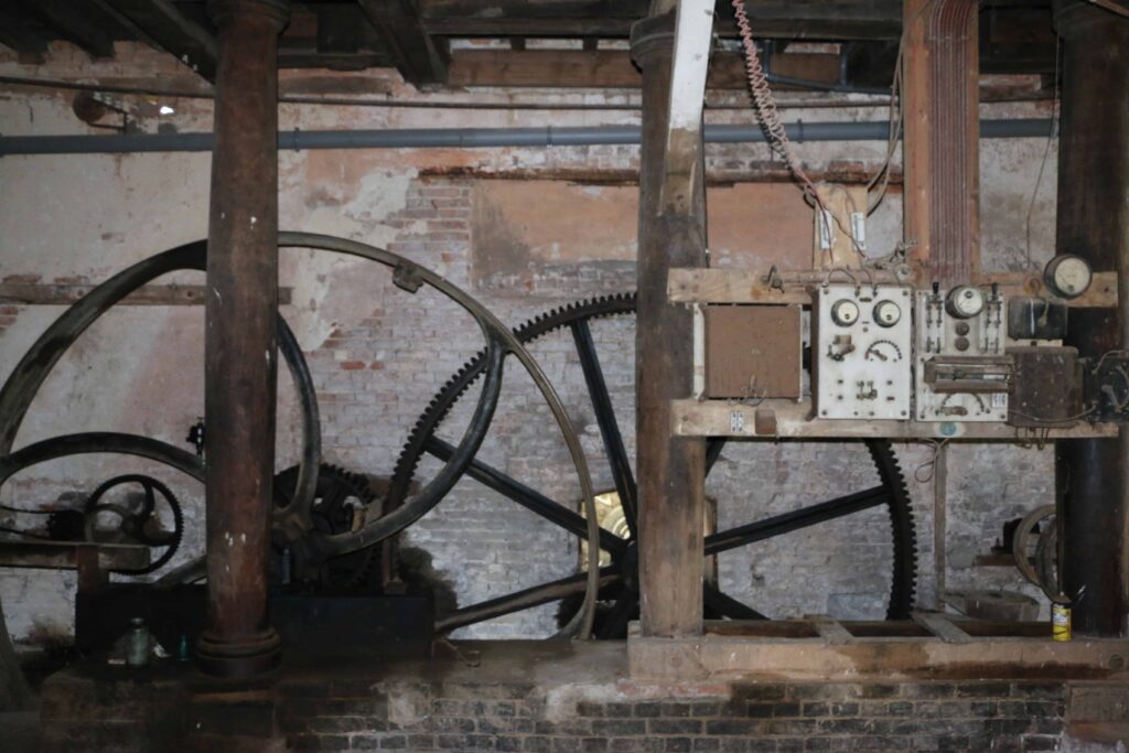 Ancien mécanisme du moulin de Penthièvre